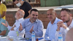 Başkan Özlü, esnafla istişarelerde bulundu