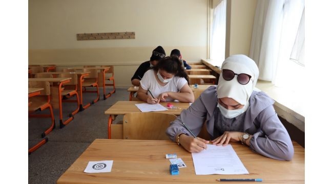 Çınar Çocuk Evi öğretmen adayları yazılı sınavda ter döktü