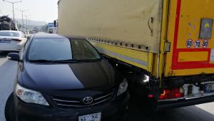 D-100'de tır ile otomobil çarpıştı: 2 yaralı