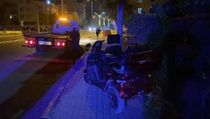 Darıca’da alkollü sürücü bozuk yola girdi, hastanelik oldu