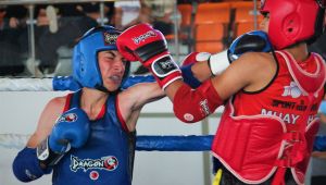 Darıca’da nefes kesen Muay Thai mücadelesi