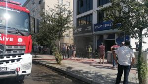 Gebze'de Tekel bayisinin deposu alevlere teslim oldu