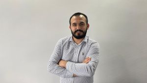 Hobi olarak uğraşıyordu, bir gecede albüm yaptı