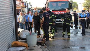 İş yerinde çıkan yangın korkuttu!