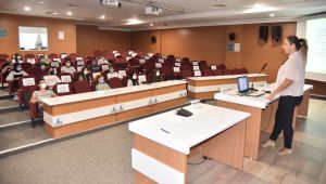 Kartepe'de stajyerlere oryantasyon eğitimi