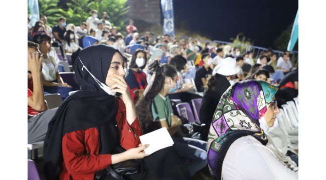 Kılavuz gençlik tecrübe kazandırıyor