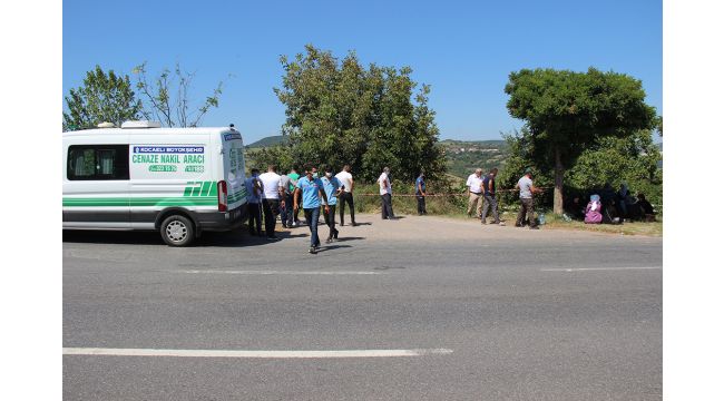 Ölen eşine mevlit hazırlığı yaparken traktör altında can verdi