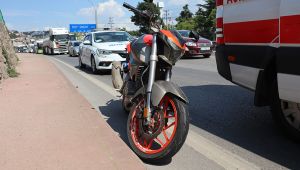 Otomobille motosiklet çarpıştı: 1 yaralı