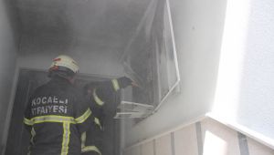 Pano yandı, 7 daire elektriksiz kaldı