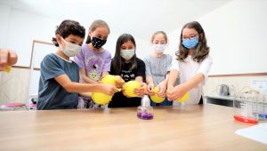 Yaz Akademisi’nde eğitimler sürüyor