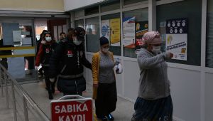 Babasının öldürülmesine şahit olan genç kıza tehdit!