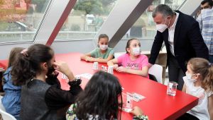 Başkan Büyükakın, “Gençler ülkemizin asıl gücü, dünyanın da vicdanıdır”