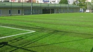 Derince Belediyesi'nden spor sahaları için ihale