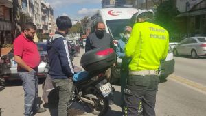 Gebze'de motosikletin çarptığı yaya yaralandı