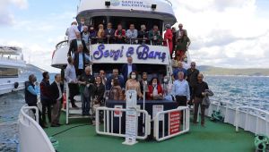 İzmitli muhtarlar boğaz turuyla stres attı