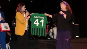 Kadın Festivali’nde finali Suzan Kardeş yaptı