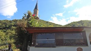 Kocaeli’de 500 yıllık camisi olmayan minare!