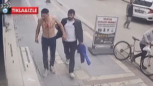 Cadde üzerinde satırlı bıçaklı kavga