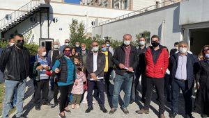 Çayırova’da site sakinleri yönetim için ayaklandı