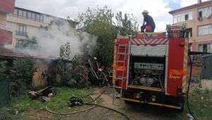 Darıca'da kömürlük yangını