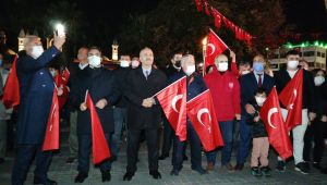 Gebze’de 29 Ekim coşkusu sokakları sardı