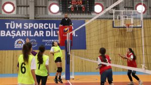 Gebze’de Liseler Arası Cumhuriyet Kupası müsabakaları 