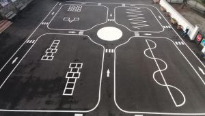 Kartepe Barbaros Okulu’na trafik eğitim parkuru ve basketbol sahası yapılıyor