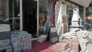 Maskeli şüpheli iş yerine kurşun yağdırıp kaçtı