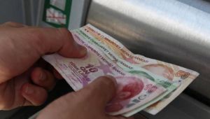 Milyonlarca emekliyi ilgilendiren maaş kararı!