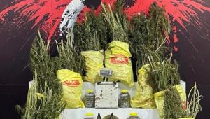 Samanlığa gizlenmiş uyuşturucu zulası böyle ortaya çıktı