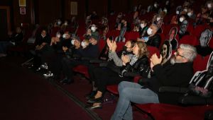 Şehir Tiyatroları, Ahmet Yaşar Özveri’yi andı