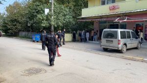 Tamirat için çıktığı çatıdan beton zemine düştü