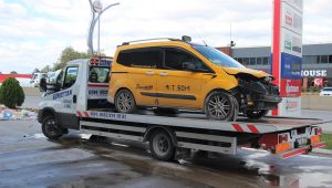 Ticari taksi petrole daldı: 1 Ölü!