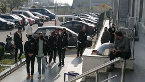 Araçta kilo kilo uyuşturucu ele geçirilmişti, 3 şüpheli adliyeye sevk edildi