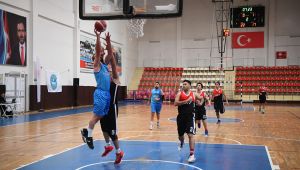 ÇESK Basketbol yoluna doludizgin devam ediyor
