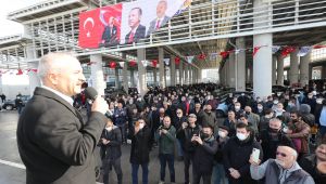 Gebze Oto Pazarını Başkan Büyükgöz açtı
