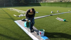 Gölcük Ulaşlı Futbol Sahasına yepyeni zemin