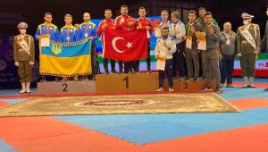 Kağıtspor Karatede Dünya Şampiyonu