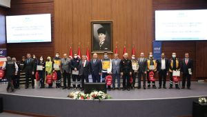 Sel bölgesine desteğe gidenlere teşekkür belgeleri verildi