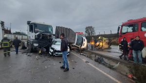 Zincirleme kazada ortalık savaş alanına döndü!