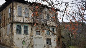700 yıllık köyün tarihe tanıklık eden evleri