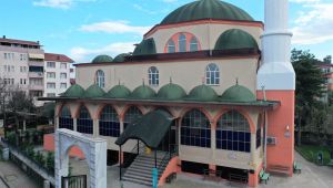 Büyükşehir, 42 Evler Camii’nin dış cephesini yeniledi