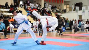 Karate Şampiyonasına ÇESK damgası