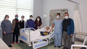 Karın şişliği sandı, 18 kiloluk kitle çıktı