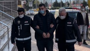 TEM'de bir otomobilde 20 ruhsatsız tabanca ele geçirildi