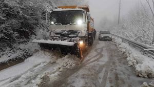 Büyükşehir ekipleri kar mesaisinde