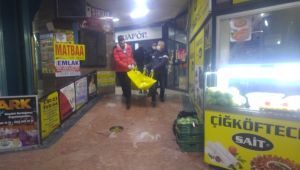Gebze'de iş merkezi içerisinde bir şahıs ölü bulundu