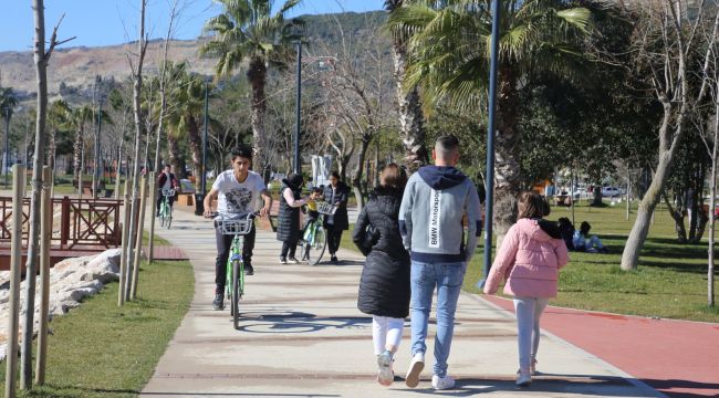 Hafta sonunda sahiller cıvıl cıvıldı