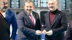 'Kick Boks Şampiyonası'nı da Kocaeli'ye verdik'