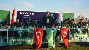Kocaelispor’da taraftara açık imza şov